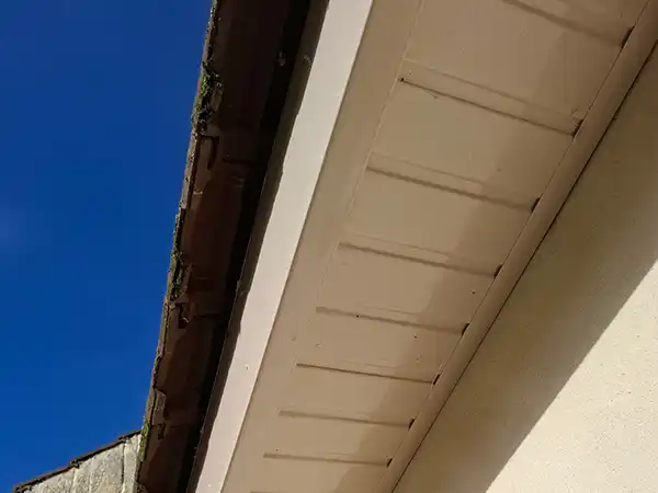 Dessous de toit Après - RC Peinture